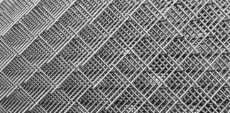 Czy można dotknąć siatki w badmintonie?