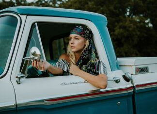 Czy kierowcą karetki musi być ratownikiem?