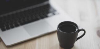 Co trzeba zrobić aby pracować w karetce?