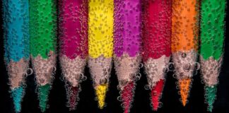 Jak podpisać kredki?