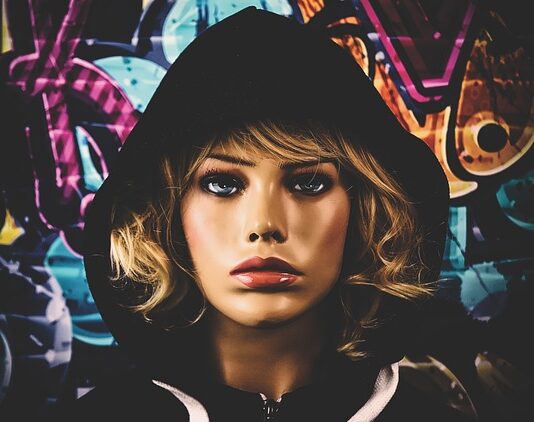 Jak nazywa się lalka na sznurkach?