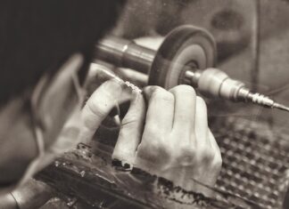 Ile za polerowanie auta?